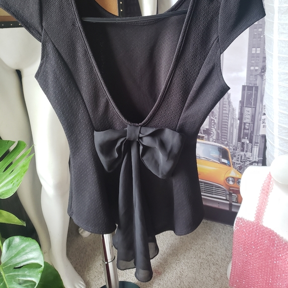 Open back blouse - Picture 2 of 2